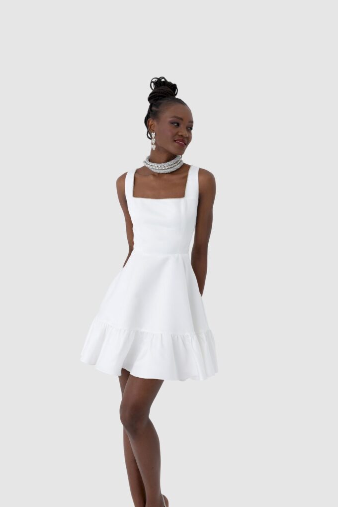 Premium Taş İşlemeli Kare Yaka Volanlı Mini Elbise - Beyaz