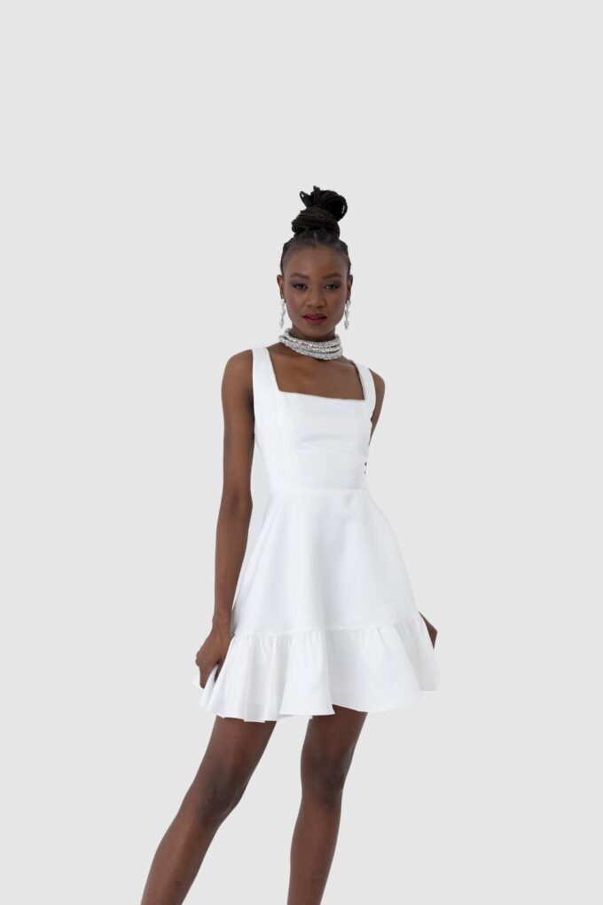 Premium Taş İşlemeli Kare Yaka Volanlı Mini Elbise - Beyaz