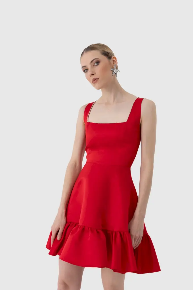 Premium Taş İşlemeli Kare Yaka Volanlı Mini Elbise - Kırmızı