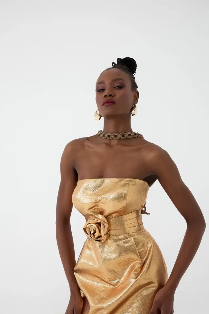 Altın Metalik Mini Gece Elbisesi