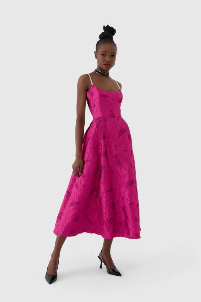 Fuşya Dokulu Midi Boy Kokteyl Elbisesi