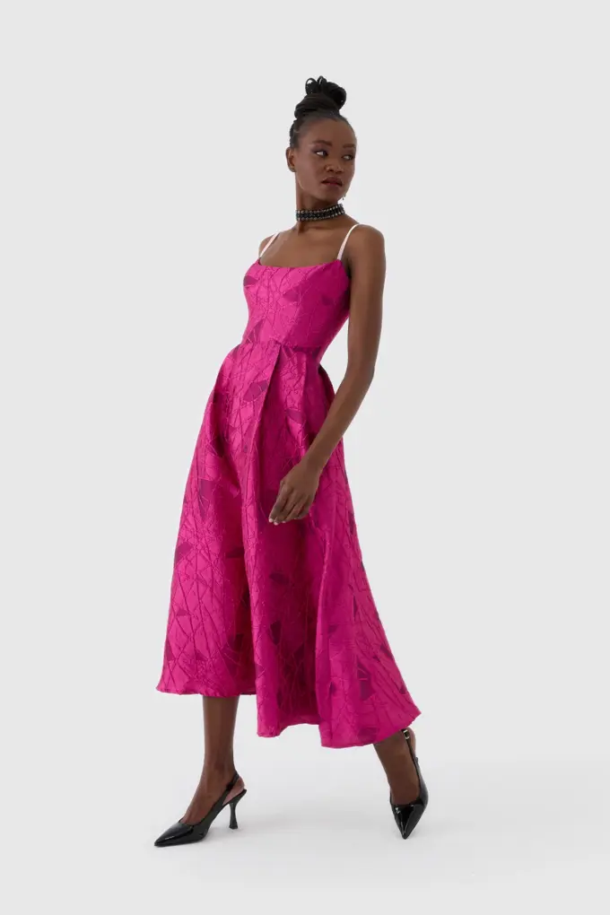 Fuşya Dokulu Midi Boy Kokteyl Elbisesi
