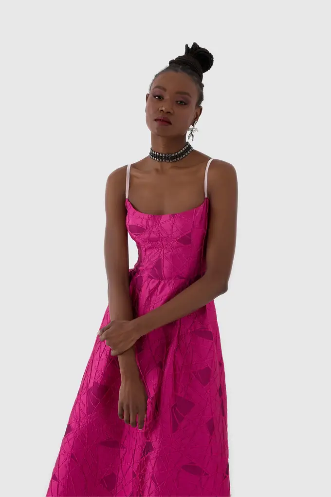 Fuşya Dokulu Midi Boy Kokteyl Elbisesi